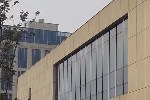 從設(shè)計到安裝，沈陽幕墻鋁單板全攻略！